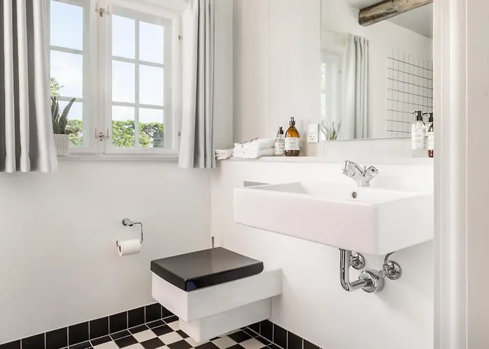 Hindsgavl Slot Hotel 4*